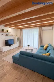 Villa Alberti - Elegant, Spacious & Bright Villa - Image 2