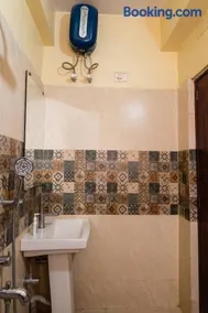 Astoria House - Image 5