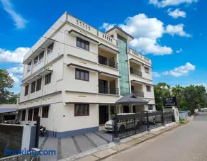 SKY 9 Airport Suites - Image 1