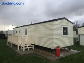 Summer The Grange Ingoldmells 6 berth 3 bedrooms - Image 2