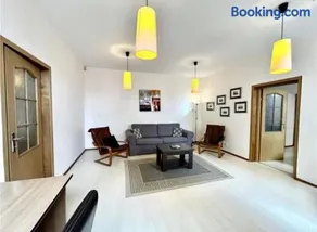 Brasov Apartment in Historic Center - Image 3
