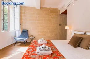 Le Petit Avignon - chambres & appartement à deux pas du Pont d'Avignon et du Palais des Papes - Image 2