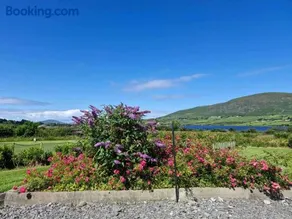 Villa Rose - Sleeps 2 & Stunning Seaside Views - Image 2