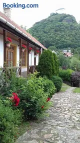 Vár-Lak Vendégház - Image 1
