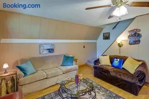 Dog-Friendly Home Rental ~ 5 Mi to Cave Run Lake! - Image 4