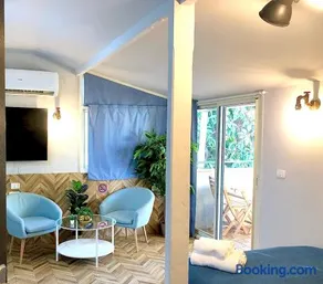 Authentic apartments with jacuzzi and Two-level central Haifa - Image 5