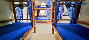 Blue House Backpackers Siquijor - Image 2