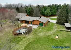 The Deer Lodge - Image 5
