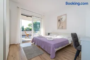 Apartment Vista Mare 1 with heated pool - Image 4