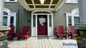 Commanders Cabin, quaint apt steps to downtown - Image 2