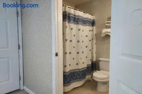 Studio Inn and Suites - Image 3