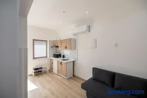 L&S House - Image 1