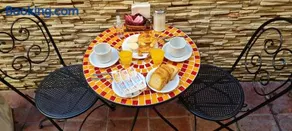Hotel Hawaii - Image 1