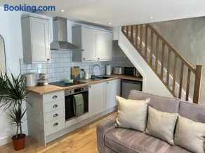 Cosy modern miners cottage - Image 5