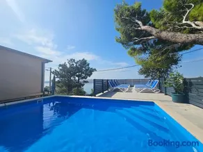 Beachfront House Ivana with Pool - renovated 2025 - Image 2