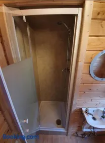 17b DB Airbnb - Image 3
