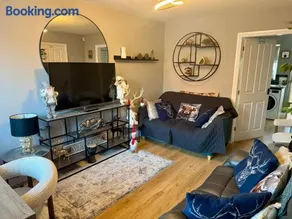 Willow Cottage - Sleeps 6 Seasonal decor! - Image 5