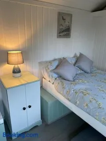 Crabmill glamping bewdley - Image 3
