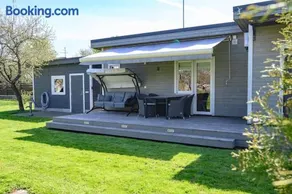 Family retreat with a sauna in the centre - Image 1