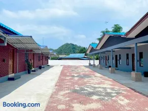 Sasuka Chalet Pantai Pandak - Image 3
