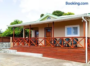 Kaye Devo Villa - Sixt Car Rental Partner - Image 2