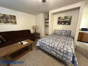 201 E Veterans St Apt G by Patriot Properties - Image 2