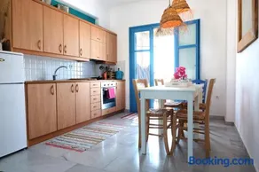 Paros Book'Inn - Image 2