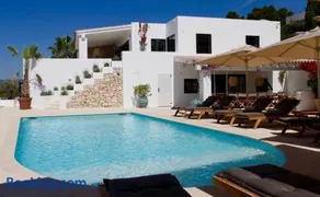 Tranquil Retreat Villa in Cap Martinet, 1063 - Image 2