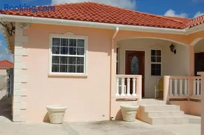 Plover Court Apartments - Image 1