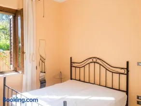Charming house in Laura with fenced garden - Image 4