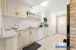 7 - 9 Mort Ave Dalmeny - Image 4