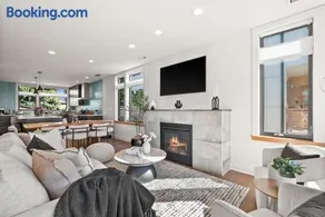 Ruston Luxe House, 3 Bed 3 Bath, NEW Home in Ruston, WA - Image 1