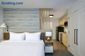 TownePlace Suites by Marriott Ottawa Barrhaven - Image 3