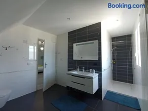 Chambre privée et indépendante - Image 2