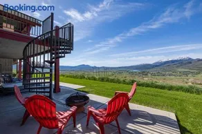 7 Bdr 5 ba Amazing View Amenities Fido can join - Image 3