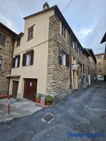 Il Girasole - Casa in pietra nel borgo di Ottano - Image 1