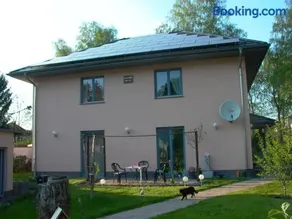Gästezimmer Ferienwohnung VILLA ALEXA, mit Wallbox - Image 1