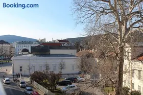 Zum Breyer BNB City Apartment - Image 1