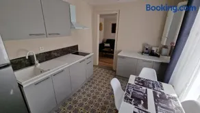 Appartement en rez de chaussée - Image 2