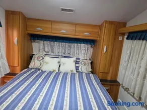 Luxury Caravan at 10 - Image 1