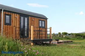 Oak Moor Shepherd Hut - Brecon Beacons, LD3 7TD - Image 1