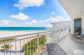 Jamaica Royale Beachfront Tower By Beachside Management - Image 1