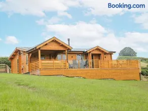 Manor Farm Lodges - Dragon Lodge - Image 1