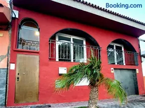 Guesthouse GC Airport - Image 1