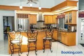 Family Vacation Home in Fort Myers - Image 3