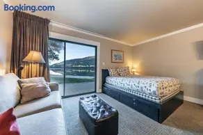 Quaint Studio w/Lake View #146 at Donner Lake Village - Image 3