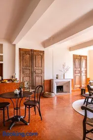 LE PETIT CHATEAU Mons - Image 2