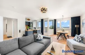 Exklusives Apartment Sunrise mit Whirlpool im 24-OG, Zugang zu Pool und Sauna - Image 1