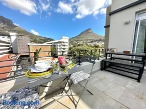 Breathtaking Table Mountain View Apartment in the Heart of Gardens - Image 4