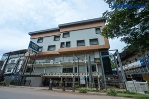 Hotel Golden Couch - Image 4